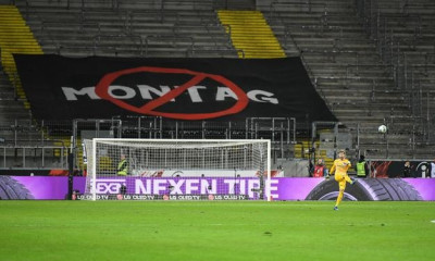 Aποχή των οπαδών της Άιντραχτ στο ματς με την Ουνιόν Βερολίνου (photos+videos)