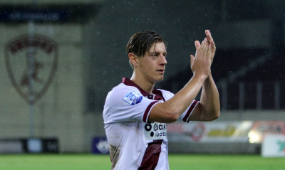 ΑΕΛ: Σοκ με Νούνιτς