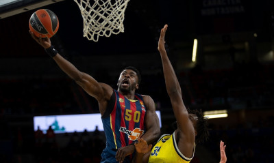 Μπασκόνια-Άλμπα Βερολίνου 73-72: Τη κράτησε ζωντανή ο Τζάνινγκ