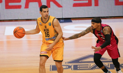 Βόννη-ΑΕΚ: «Σφραγίζει» την πρόκριση