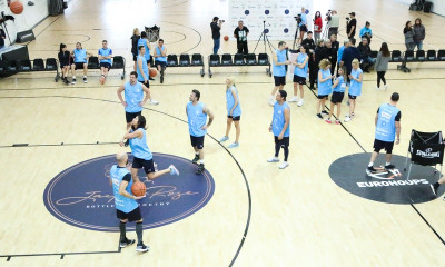 PLAY 2 W.I.N.: Αθλητές και celebrities σε έναν αγώνα μπάσκετ για καλό σκοπό