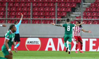 Ολυμπιακός-Γουλβς: Η αποβολή του Σεμέδο με απευθείας κόκκινη (videos+photos)