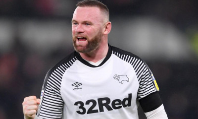 Κορονοϊός: «Επίθεση» Ρούνεϊ σε κυβέρνηση και Premier League