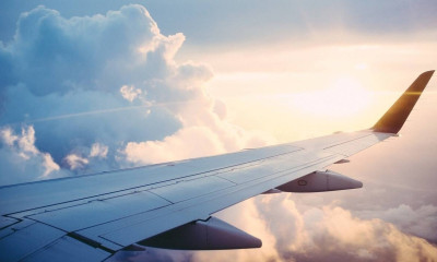 Χαμός στον αέρα: Επιβάτης χαστούκισε την αεροσυνοδό κατά τη διάρκεια της πτήσης (photos+video)