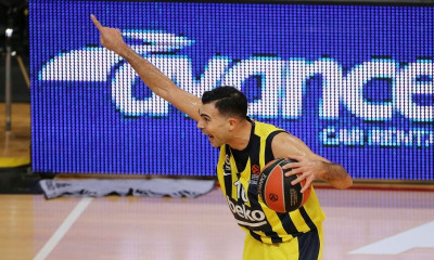 Κορονοϊός: «Θέρισε» τη Φενέρμπαχτσε, τι συμβαίνει με Σλούκα