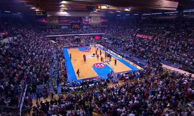 Κορονοϊός: Νοσοκομείο η «Χάλα Πιονίρ» (photos)