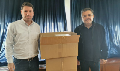 Τρομερή κίνηση! Η οικογένεια Αντετοκούνμπο πρόσφερε 10.000 μάσκες στο Δήμο Ζωγράφου