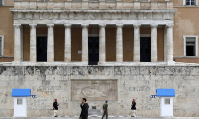 Κορωνοϊός: Αυστηρότερα μέτρα για τη Μεγάλη Εβδομάδα εξετάζει η κυβέρνηση