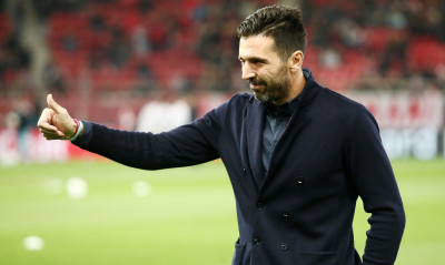 Συνεχίζει για ένα χρόνο ο Μπουφόν (video+photos)