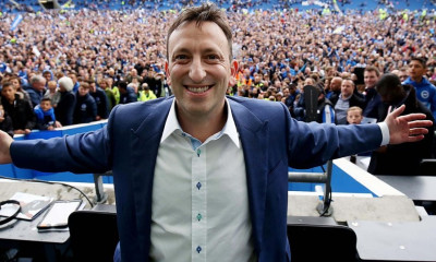 Μπλουμ: «Να μην υποβιβαστούν ομάδες στην Premier League»