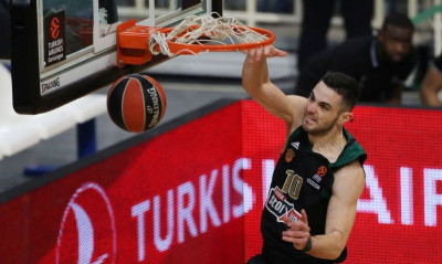 Παπαπέτρου: «Να κατακτήσουμε πράγματα που θα μείνουν στην ιστορία»