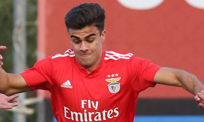 Ολυμπιακός: «Κοιτά παικταρά από την Πορτογαλία» (photos+video)