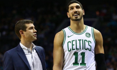 Μήνυμα που ραγίζει καρδιές από Καντέρ: «Έξι χρόνια χωρίς να σου πω ότι σ' αγαπώ, μαμά...» (video)