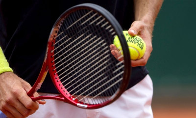 Πασίγνωστος τενίστας κατηγορούμενος για ενδοοικογενειακή βία!