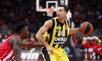 «Τα λένε από εβδομάδα Σλούκας και Φενέρ»