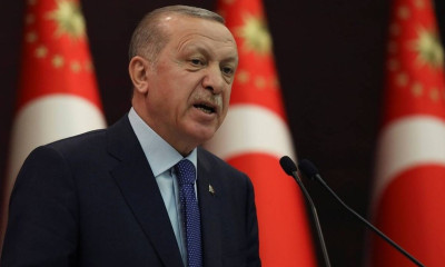 Ακραία πρόκληση Ερντογάν: Προσευχή στην Αγία Σοφία για την Άλωση της Κωνσταντινούπολης