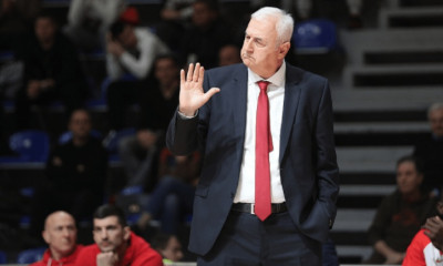 Διαψεύδει «διαζύγιο» με Σάκοτα ο γενικός διευθυντής του Ερυθρού Αστέρα