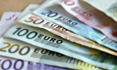 Συντάξεις: Πότε θα δουν τις αυξήσεις χιλιάδες συνταξιούχοι - Τι θα γίνει με τα αναδρομικά