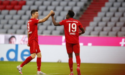 Σκέτη… Φορτούνα η Μπάγερν με τρομερό Λεβαντόφσκι (video)