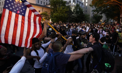 «Φλέγονται» οι ΗΠΑ για τη δολοφονία του Τζορτζ Φλόιντ: Τρεις νεκροί και επεισόδια σε όλη τη χώρα