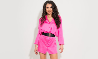 Αλεξάνδρα Καραδήμα: «Κλέβει» καρδιές με την εμφάνιση και το νέο της τραγούδι (video)