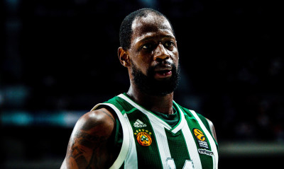 Euroleague: Με ελληνικό «άρωμα» τα καρφώματα σε ανοικτό γήπεδο (video)