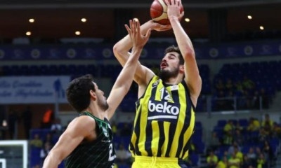 Φενέρμπαχτσε: Αποχωρούν Κάλινιτς, Ουίλιαμς και Λοβέρν