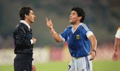 Η αποκάλυψη για το πέναλτι που «στοιχειώνει» τον Μαραντόνα (photos&video)