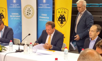 Αγγελόπουλος: «Η Βασίλισσα μπαίνει στο παλάτι της» (photos+videos)