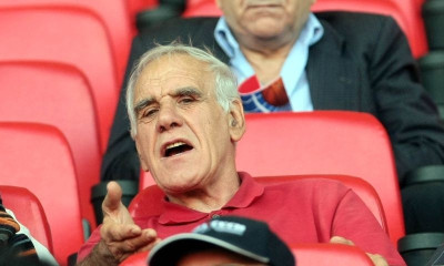 Ολυμπιακός – ΠΑΟΚ: Το συγκινητικό πανό για τον Νίκο Αλέφαντο στο «Καραϊσκάκης» (photos)