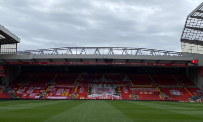 Λίβερπουλ: Γέμισε πανό το «Άνφιλντ» (photos+video)