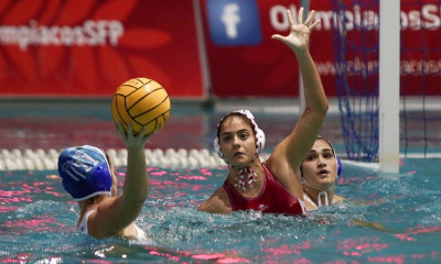 Στην πισίνα από αύριο και οι γυναίκες