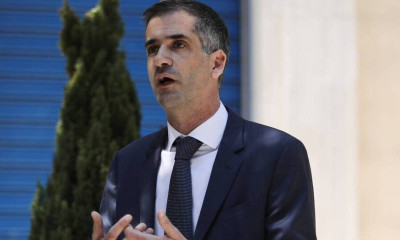 Μεταξουργείο: Επίθεση με μπουκάλια στον Μπακογιάννη - Πέντε προσαγωγές