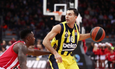 Όλα ανοιχτά για Σλούκα και Φενέρμπαχτσε