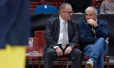 Παραμένει στην Φενέρ ο Γκεραρντίνι