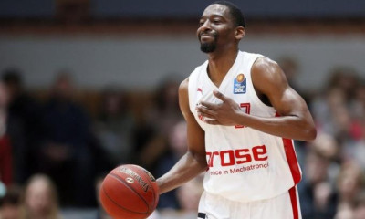 Παίρνει Τζόρνταν Κρόφορντ η Λοκομοτίβ Κουμπάν (video)