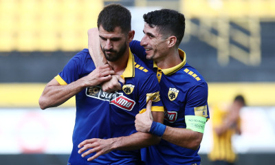 Αφεντικό στη Θεσσαλονίκη, στο χέρι της το… σεντόνι