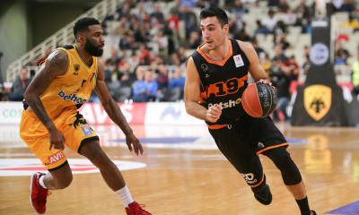 Πλησιάζει στην ΑΕΚ ο Κατσίβελης (photos+videos)