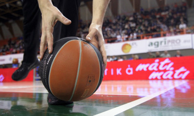 Τρίτωνας: Κλείνει τον Αναγνωστάκη