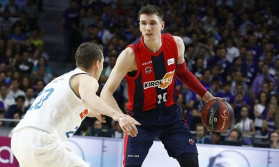 Ερυθρός Αστέρας: Ενδιαφέρον για Τζάνινγκ (video)