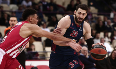 Σενγκέλια: Η απάντηση του σε όσους τον αποκαλούν προδότη της πατρίδας του!