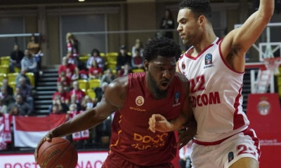 Στην Ζενίτ (και) ο Πόιθρες