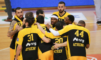 Παίκτης της ΑΕΚ αυτοπροτάθηκε στους Λέικερς! (photos)