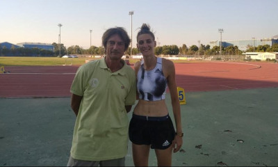 Τρεις φορές «έσπασε» το ρεκόρ της η Ιωάννα Ζάκκα στο ύψος (videos)