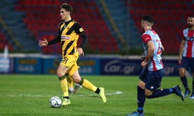 AEK: Ο Καρέρα «πιστεύει» και... κρατάει τον Λάτσι