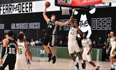 Γλίτωσε τη διάσειση ο Θανάσης Αντετοκούνμπο (video)