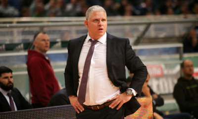 Ο Μανωλόπουλος στην Ιρόνι Νες Ζιόνα