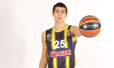 Δανεικός στην Φενέρ ο Σιπάχι