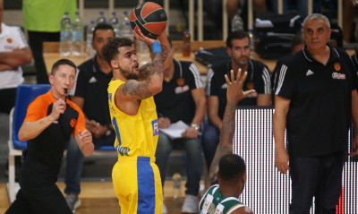 Δεν πάει πουθενά ο Ουίλμπεκιν, λένε στην Μακάμπι