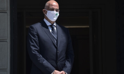 Η εξήγηση του Δένδια για την μάσκα του Παναθηναϊκού και η ατάκα για Ολυμπιακό